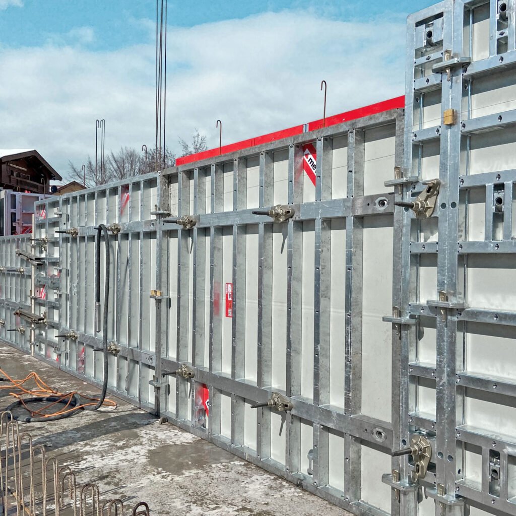 Mammut-XT-heavy-duty-formwork-featured-3